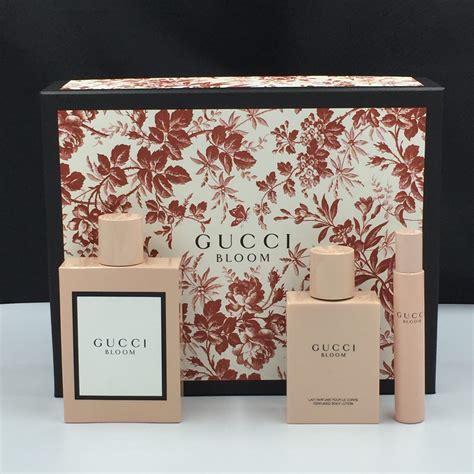 gucci beauty perfume set|gucci bloom 100ml gift set.